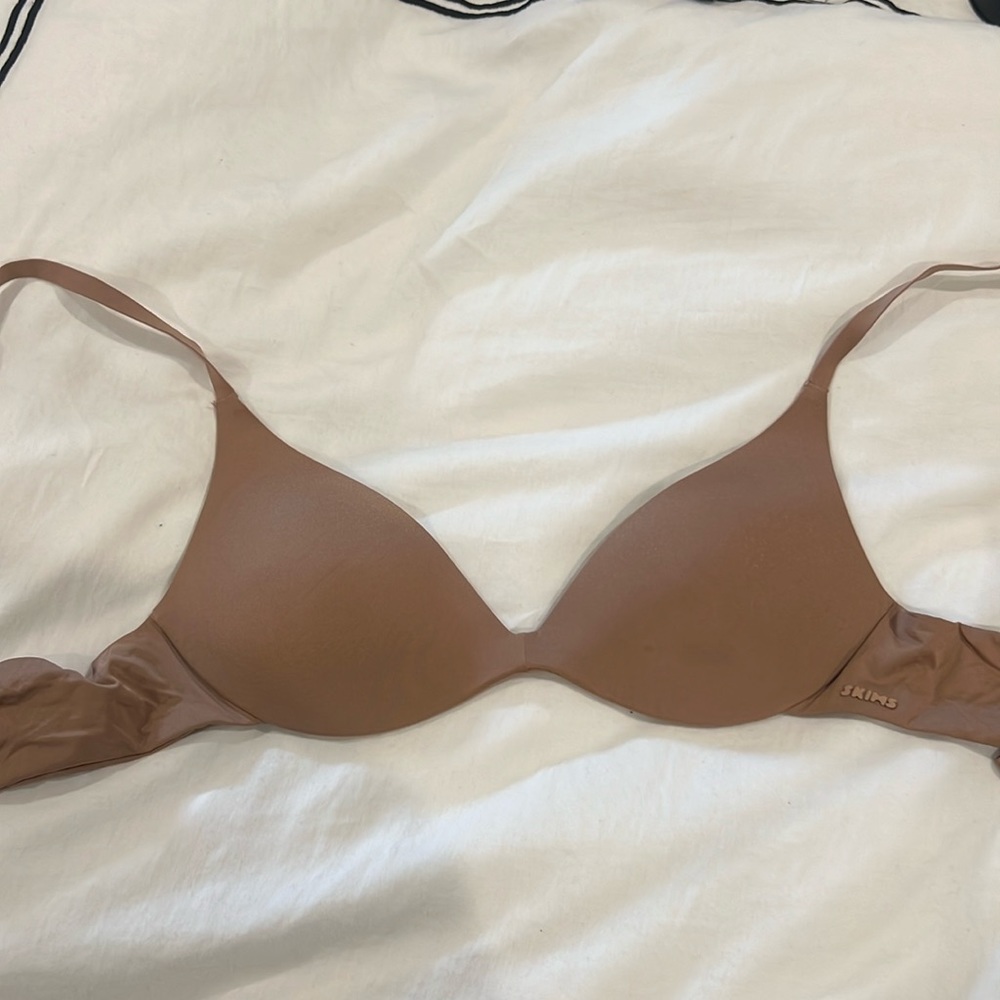 Skims Plunge Bra